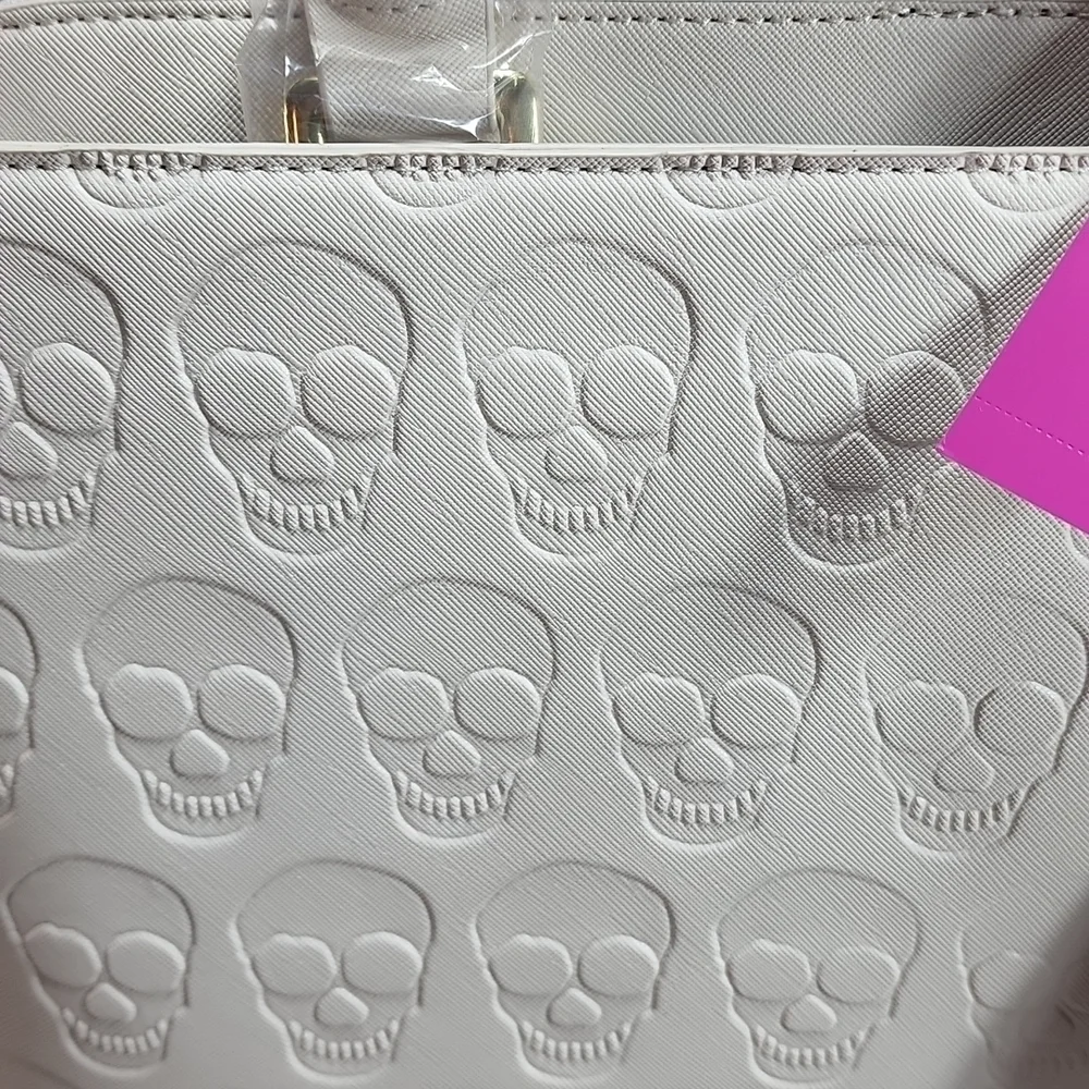 BETSEY JOHNSON SKULL SATCHEL